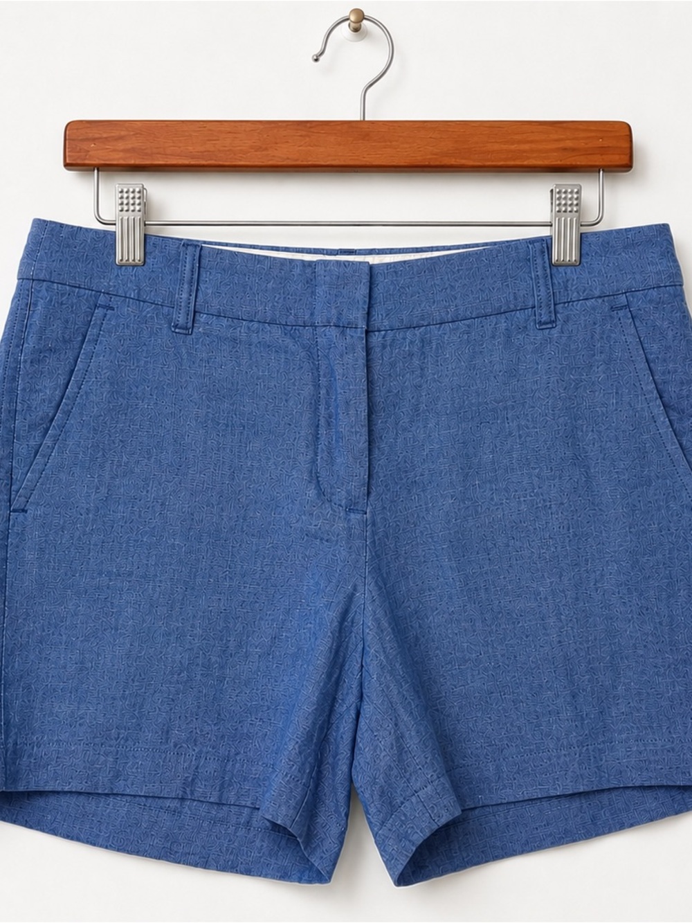 NWT J.Crew Chambray Shorts Women’s Size 10 Blue Lightweight Casual Summer - Picture 2 of 4